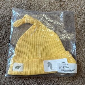 Monica & Andy Organic Cotton Top Knot Baby Hat Yellow Marigold NWT